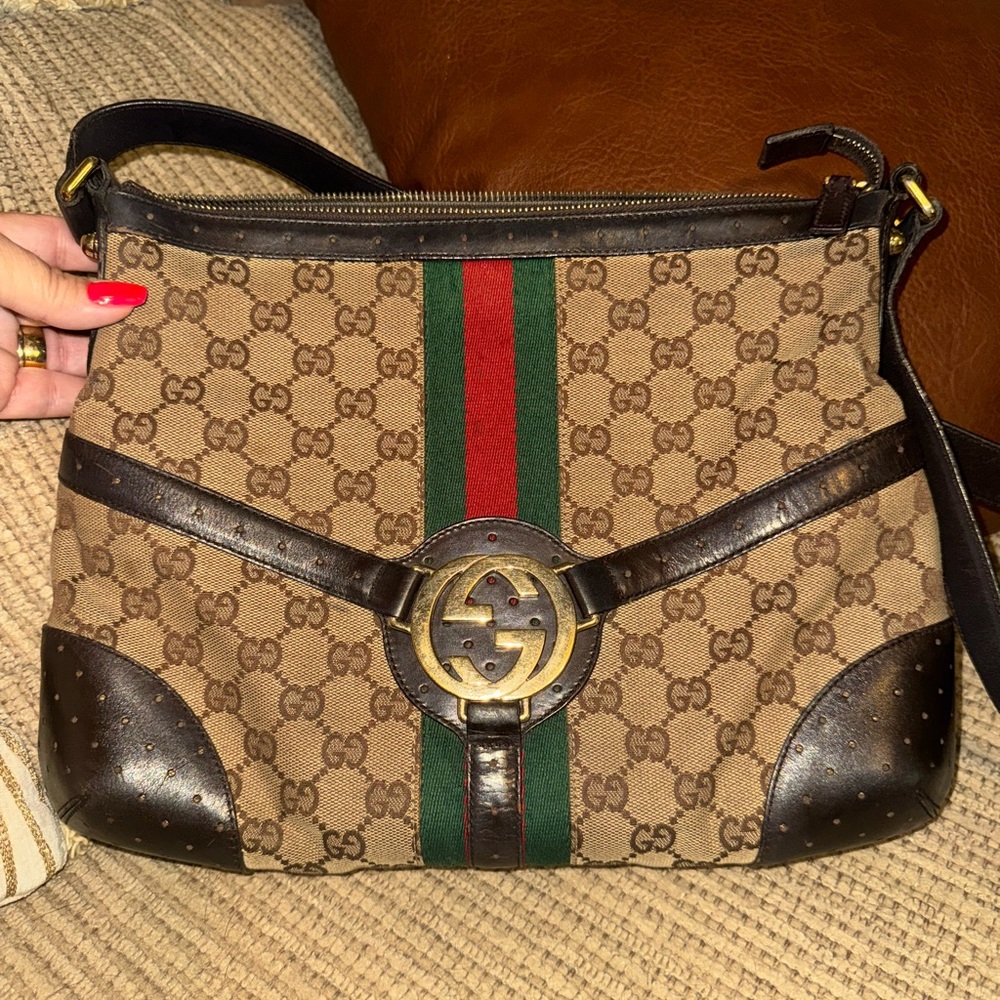 Gucci Brown Shoulder Bag with Iconic Design